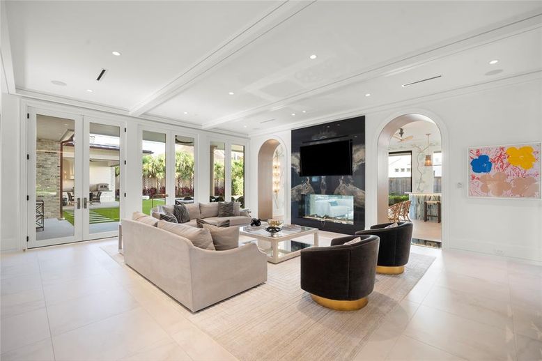 Fireplace, Interior, Living room, Recessed Lighting