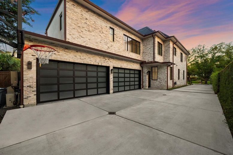 Attached, Exterior, Facade, Brick Facade, Brick Traditional