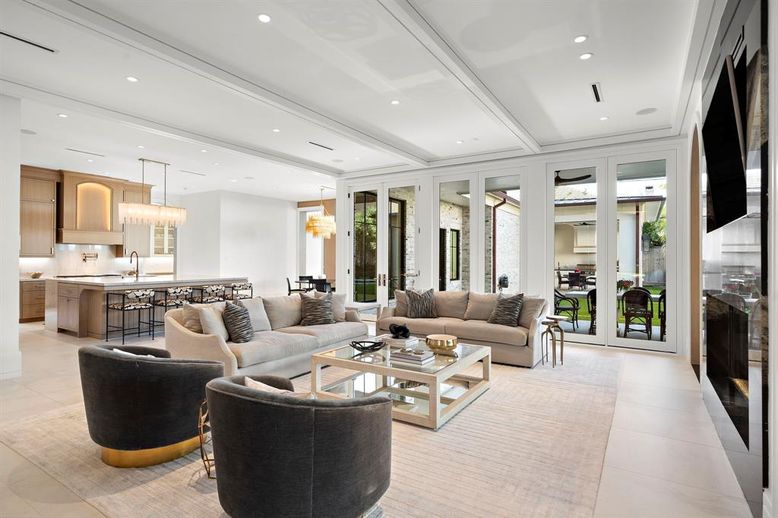 Chandelier, Interior, Kitchen, Living room, Pendant Lights, Recessed Lighting
