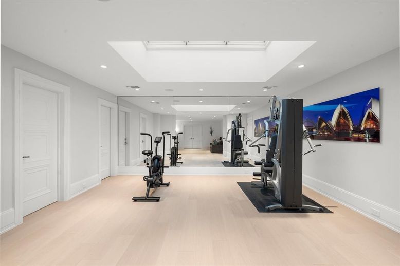 Fitness Equipment, Interior, Recessed Lighting, Wood Texture Flooring