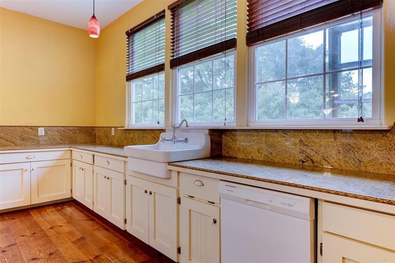 Interior, Kitchen, Pendant Lights, Wood Texture Flooring