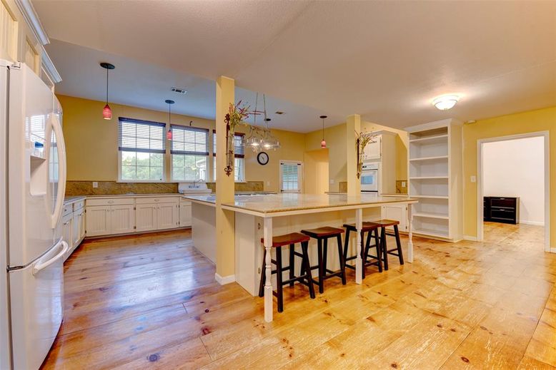 Interior, Kitchen, Pendant Lights, Wood Texture Flooring