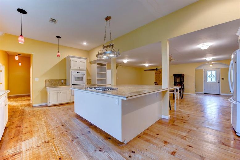 Interior, Kitchen, Pendant Lights, Recessed Lighting, Wood Texture Flooring