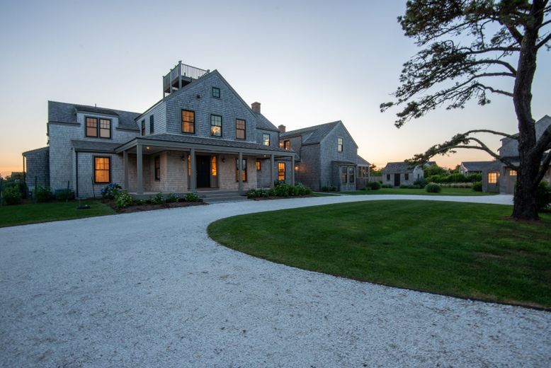 Backyard, Exterior, Facade, Cape Cod