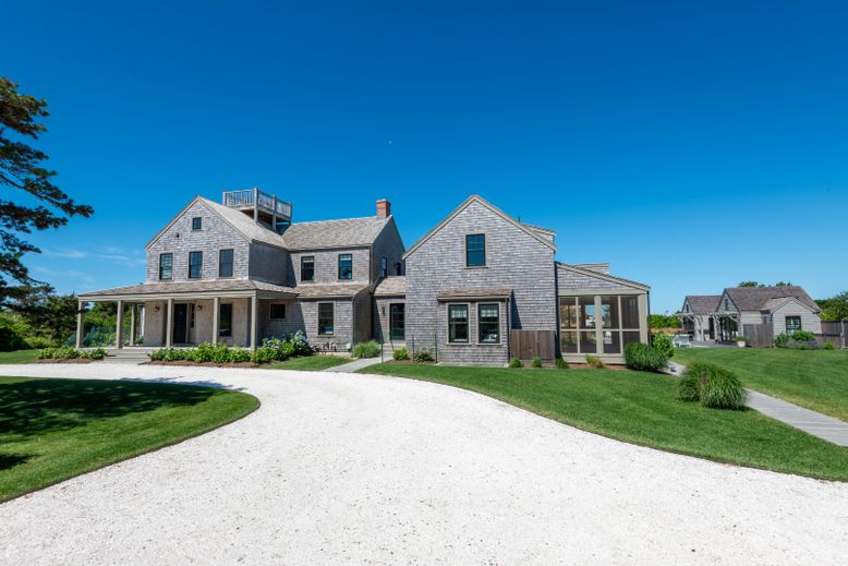Backyard, Exterior, Facade, Farmhouse