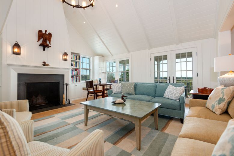 Dining room, Fireplace, Interior, Living room, Pendant Lights, Recessed Lighting, Wood Texture Flooring