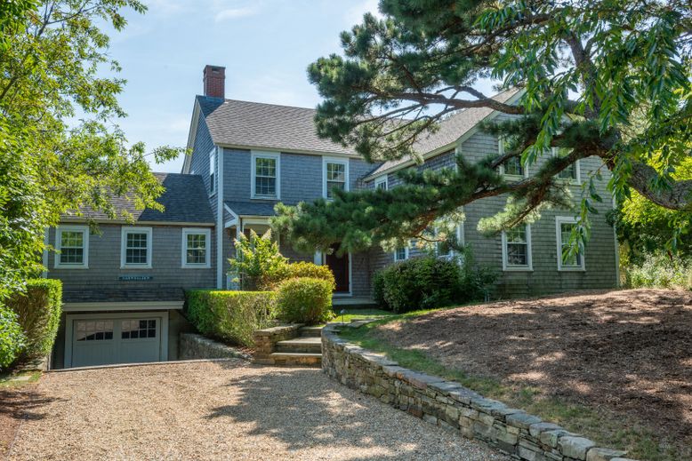 Attached, Exterior, Facade, Cape Cod