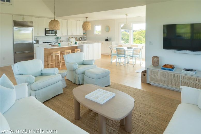 Dining room, Interior, Kitchen, Living room, Pendant Lights, Stainless Steel Appliances, Wood Texture Flooring