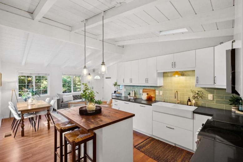 Dining room, Interior, Kitchen, Living room, Pendant Lights, Wood Texture Flooring