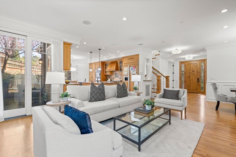Interior, Kitchen, Living room, Pendant Lights, Recessed Lighting, Wood Texture Flooring