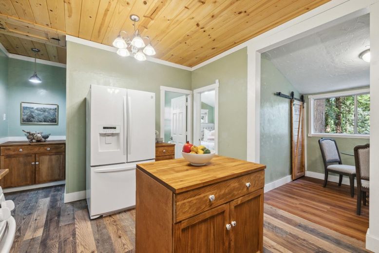 Interior, Kitchen, Pendant Lights, Wooden Ceilings, Wood Texture Flooring
