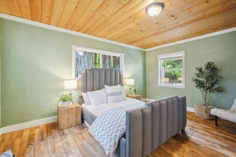 Bedroom, Interior, Wooden Ceilings, Wood Texture Flooring