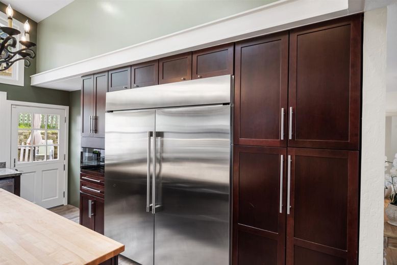 Interior, Kitchen, Stainless Steel Appliances