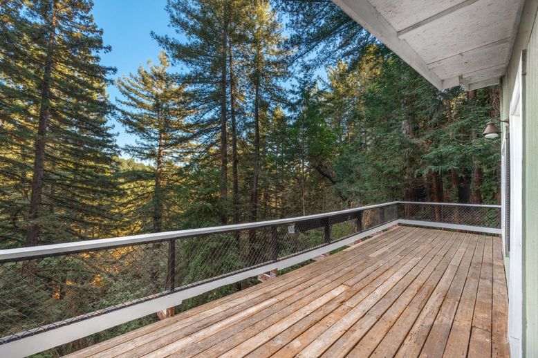 Exterior, Wood Texture Flooring