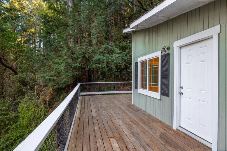 Exterior, Wood Texture Flooring