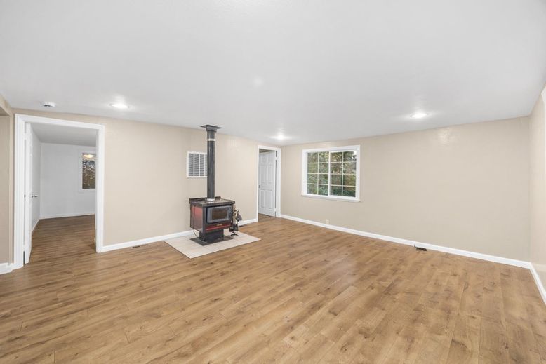 Empty room, Interior, Recessed Lighting, Wood Texture Flooring