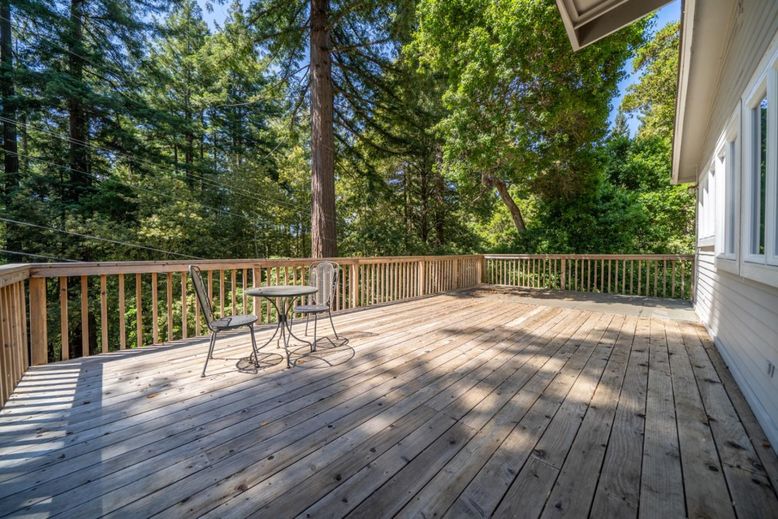 Exterior, Wood Texture Flooring