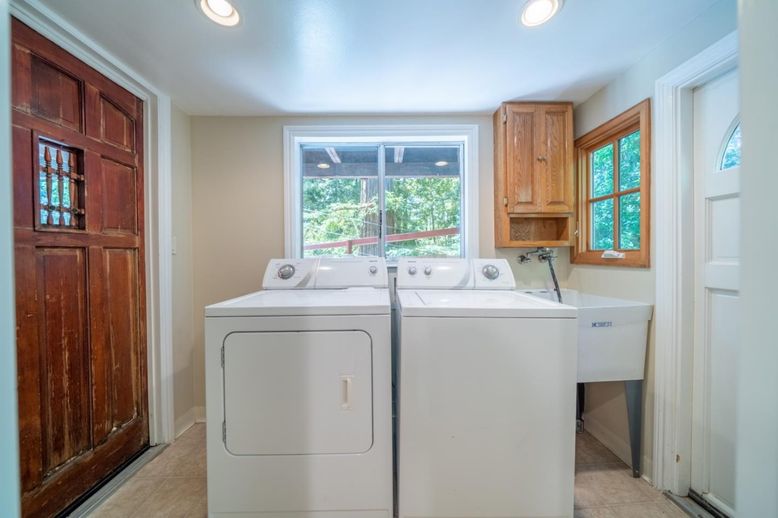 Interior, Recessed Lighting, Utility Closets, Washer