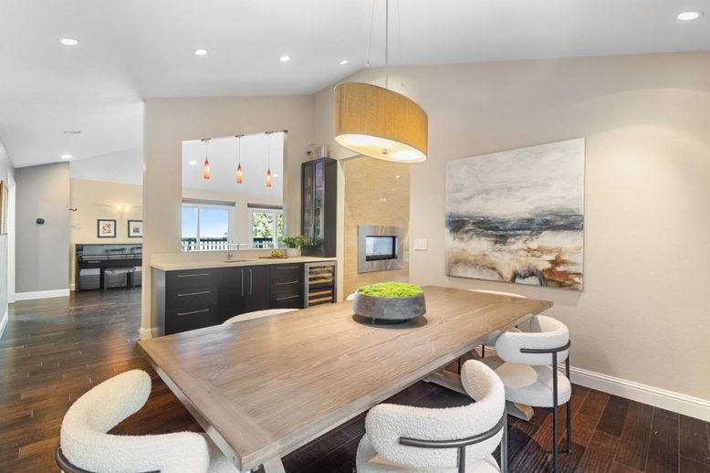 Dining room, Interior, Pendant Lights, Recessed Lighting, Wood Texture Flooring
