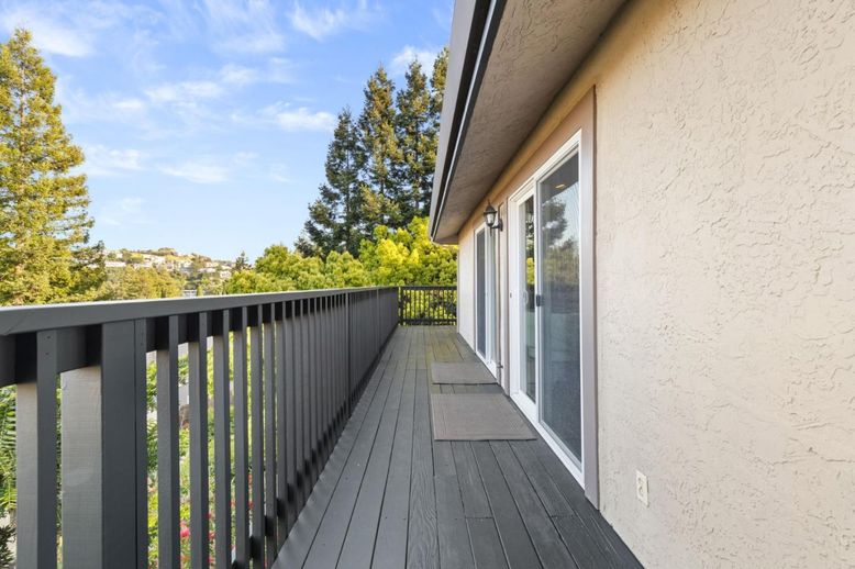 Exterior, Wood Texture Flooring