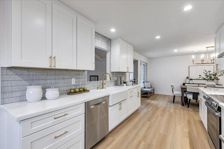 Dining room, Interior, Kitchen, Pendant Lights, Recessed Lighting, Stainless Steel Appliances, Wood Texture Flooring