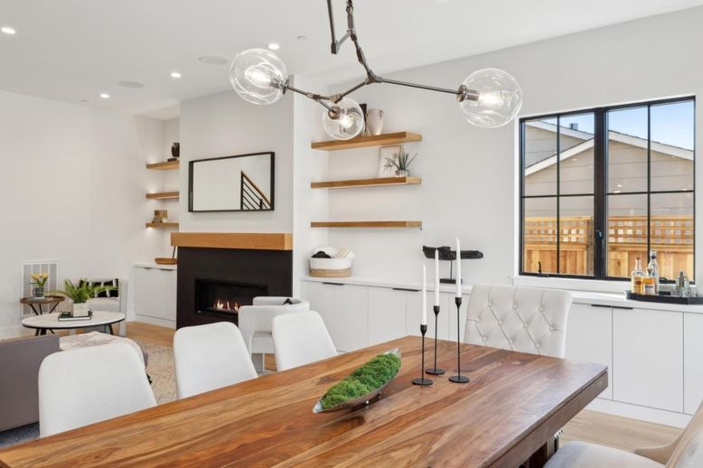 Dining room, Fireplace, Interior, Pendant Lights, Recessed Lighting, Wood Texture Flooring