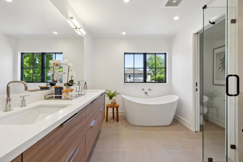 Bathroom, Dual Sink Vanities, Free Standing Baths, Glass Shower, Interior, Recessed Lighting