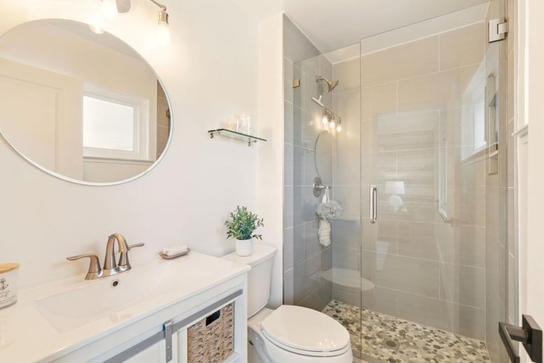 Bathroom, Glass Shower, Interior