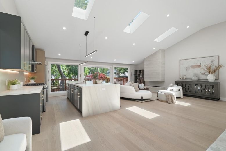 Interior, Kitchen, Living room, Pendant Lights, Recessed Lighting, Wood Texture Flooring