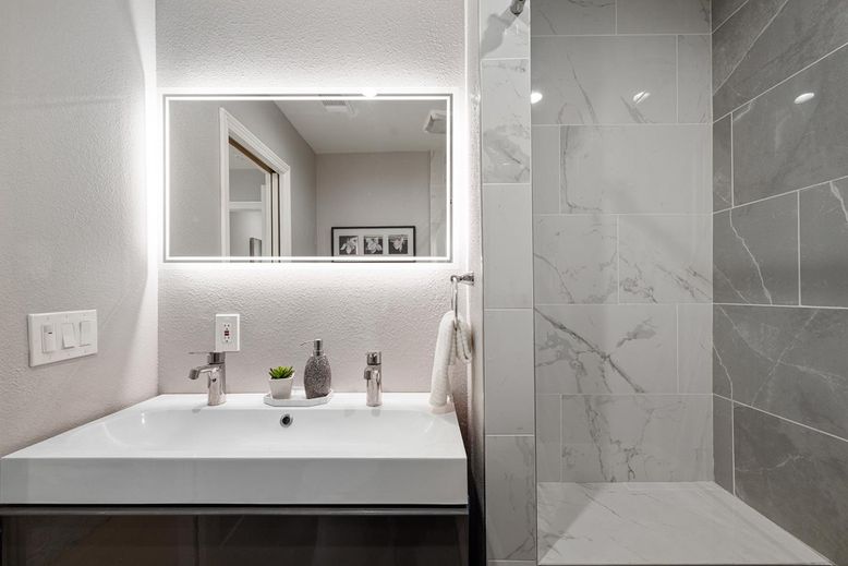 Bathroom, Interior, Marble Walls