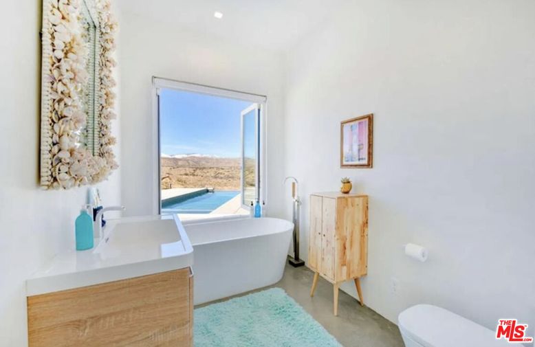 Bathroom, Free Standing Baths, Interior, Recessed Lighting