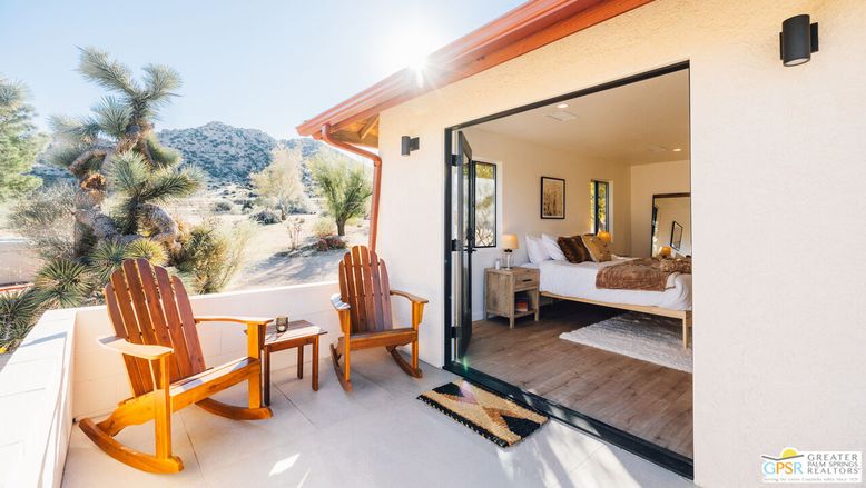 Bedroom, Exterior, Wood Texture Flooring