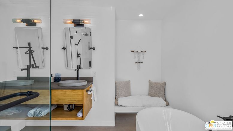 Bathroom, Dual Sink Vanities, Free Standing Baths, Interior, Recessed Lighting