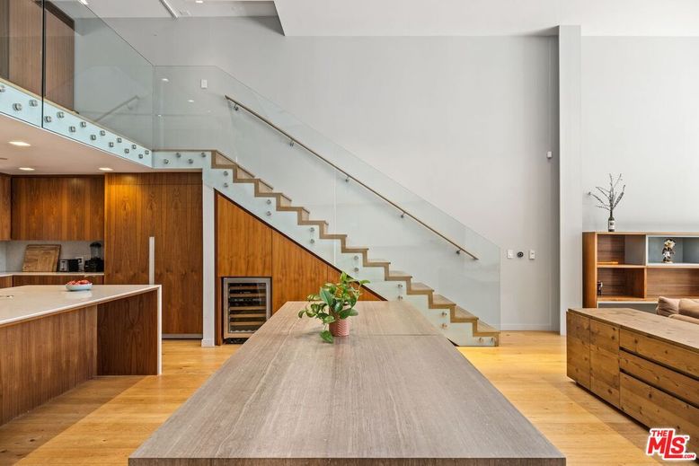 Dining room, Interior, Kitchen, Recessed Lighting, Wood Texture Flooring