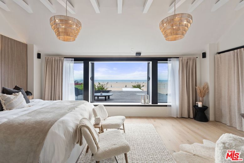 Bedroom, Chandelier, Interior, Pendant Lights, Water, Wood Texture Flooring