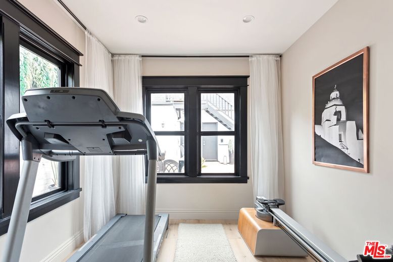 Fitness Equipment, Interior, Recessed Lighting, Wood Texture Flooring