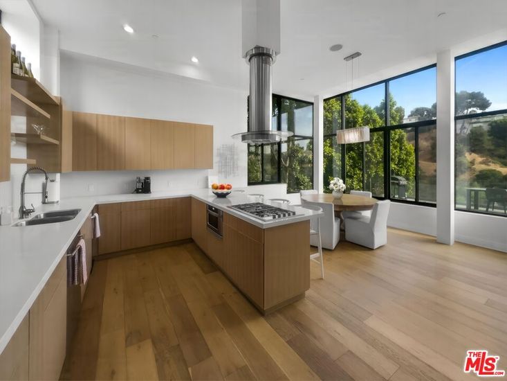 Dining room, Interior, Kitchen, Pendant Lights, Recessed Lighting, Wood Texture Flooring