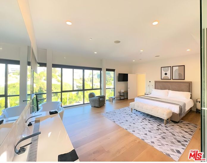 Bedroom, Home Office, Interior, Recessed Lighting, Wood Texture Flooring