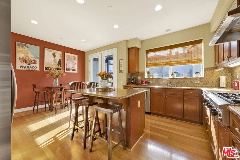 Dining room, Interior, Kitchen, Recessed Lighting, Stainless Steel Appliances, Wood Texture Flooring