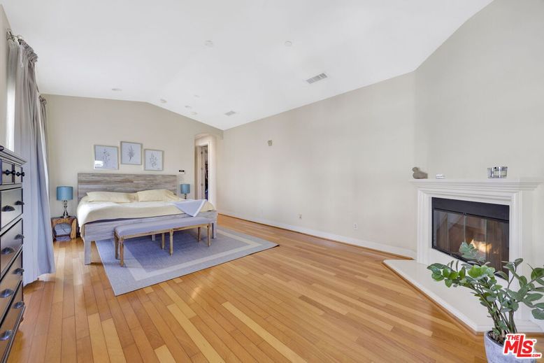 Bedroom, Fireplace, Interior, Wood Texture Flooring