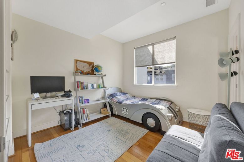 Bedroom, Home Office, Interior, Wood Texture Flooring