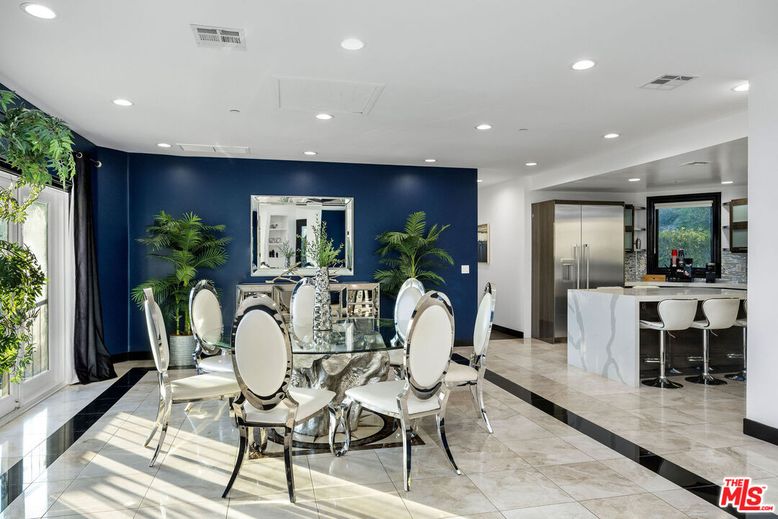 Dining room, Interior, Kitchen, Recessed Lighting