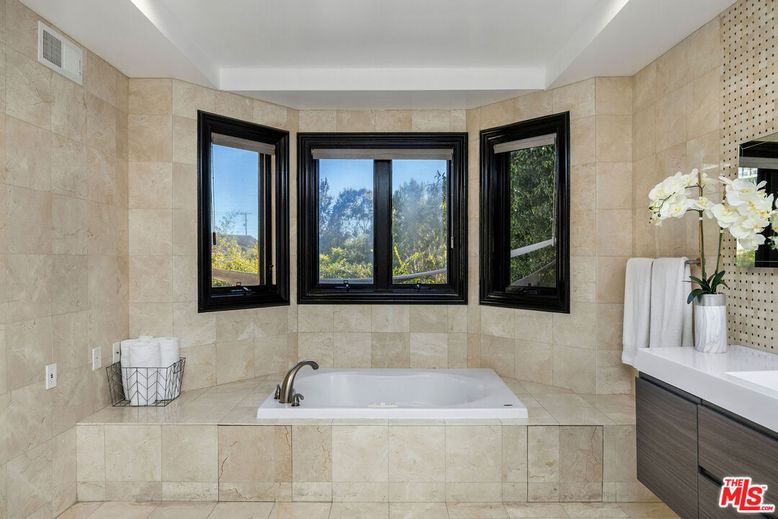 Bathroom, Interior, Stone Walls