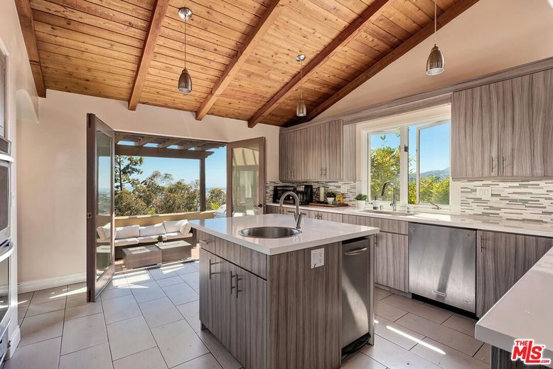 Interior, Kitchen, Pendant Lights, Stainless Steel Appliances, Wooden Beams, Wooden Ceilings