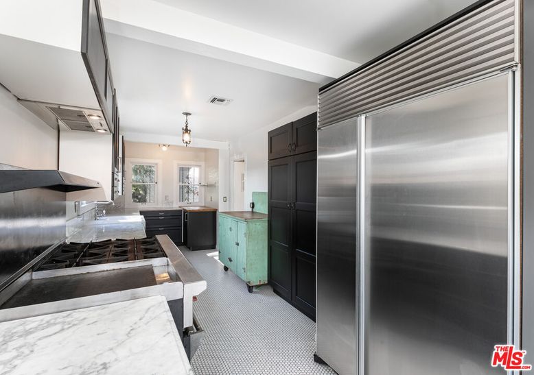 Interior, Kitchen, Pendant Lights, Stainless Steel Appliances
