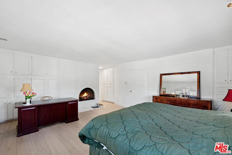 Bedroom, Fireplace, Interior, Wood Texture Flooring