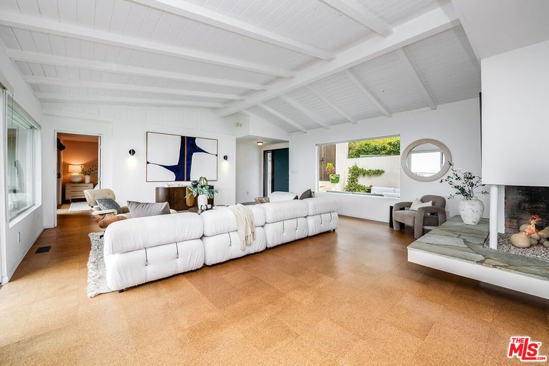Fireplace, Interior, Living room