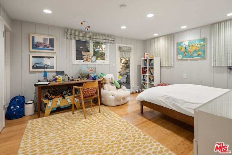Bedroom, Home Office, Interior, Recessed Lighting, Wood Texture Flooring
