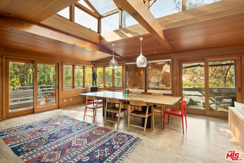 Dining room, Interior, Pendant Lights, Wooden Beams, Wooden Ceilings