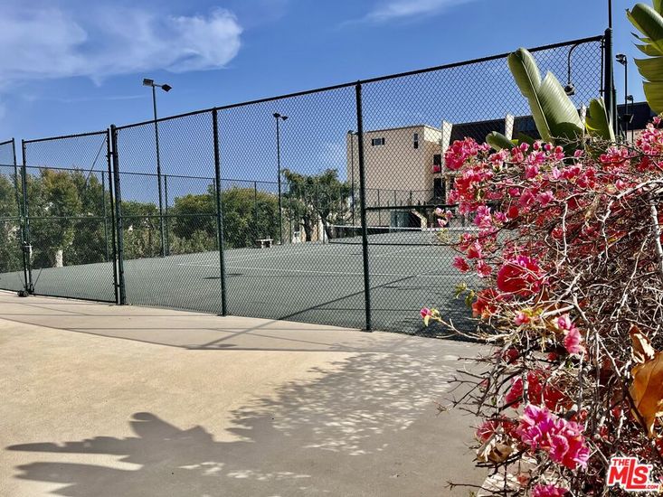 Exterior, Tennis Courts